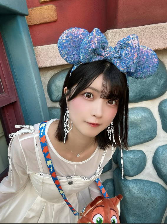 Nhan sắc nổi bật, hot girl quyến rũ làm trend 