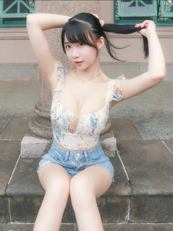 Tự tay phát triển dự án hot girl AI, nữ kỹ sư xinh đẹp bất ngờ nổi như cồn, nhan sắc khiến cộng đồng mạng trầm trồ