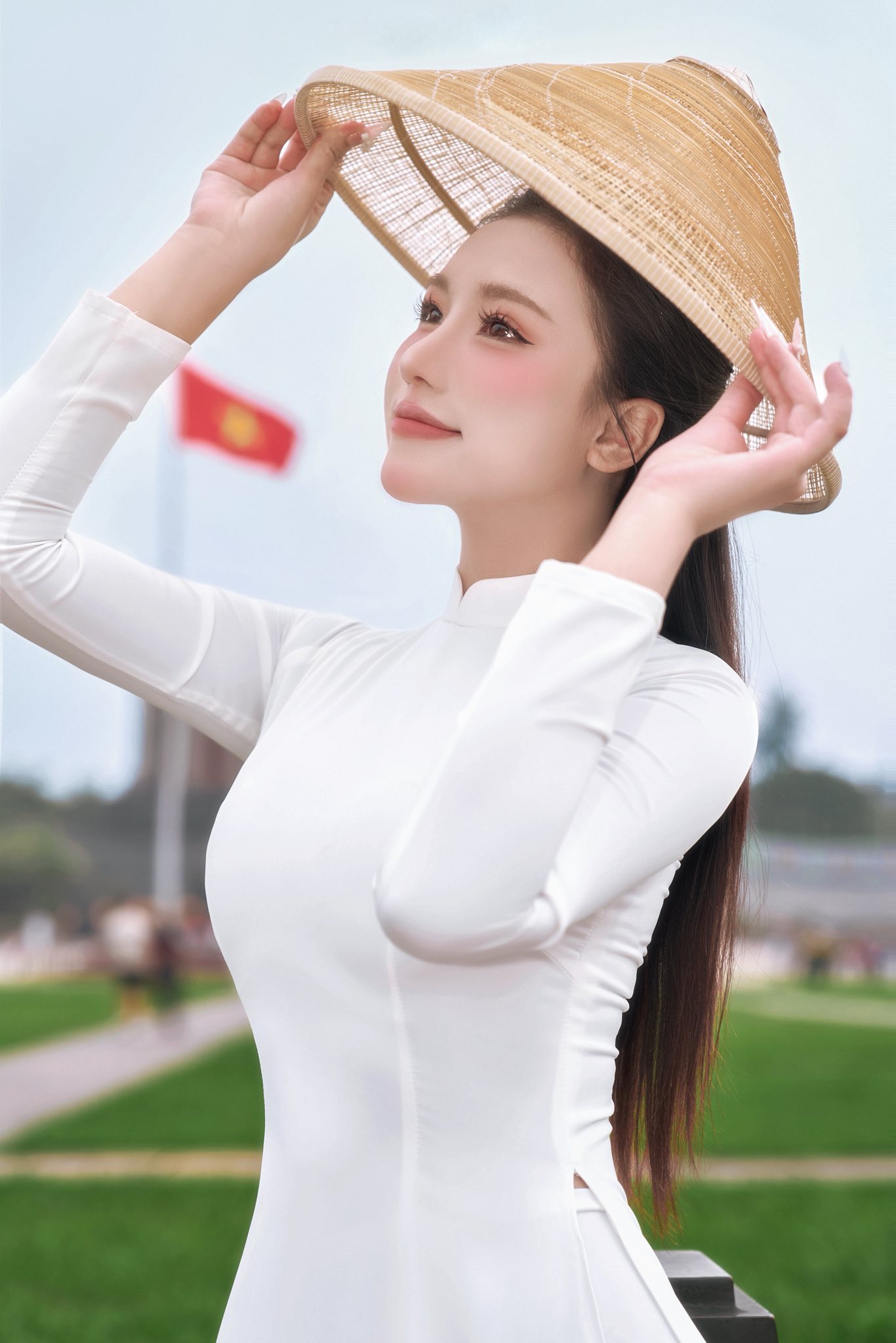 Thích thú với bộ ảnh áo dài ý nghĩa của Á Khôi Phương Anh nhân dịp kỷ niệm Ngày Thống nhất đất nước
