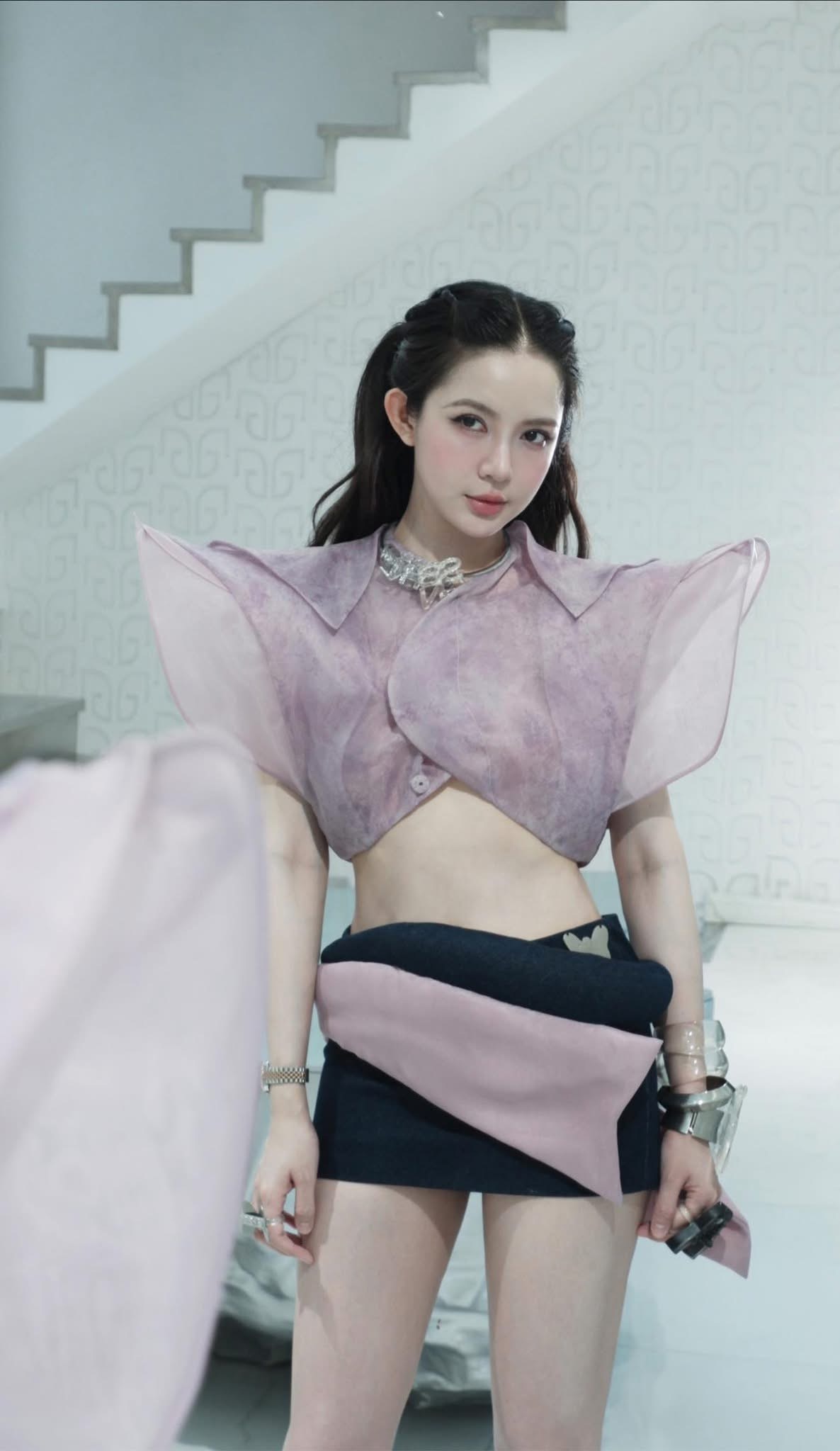 MC Tú Linh mếu máo sau một hiệp đấu Liên Quân 