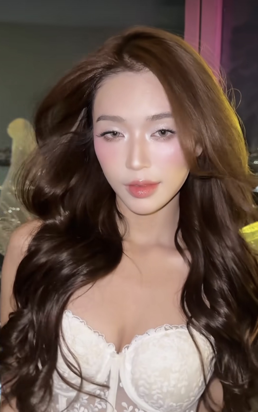 Hot girl tung clip 