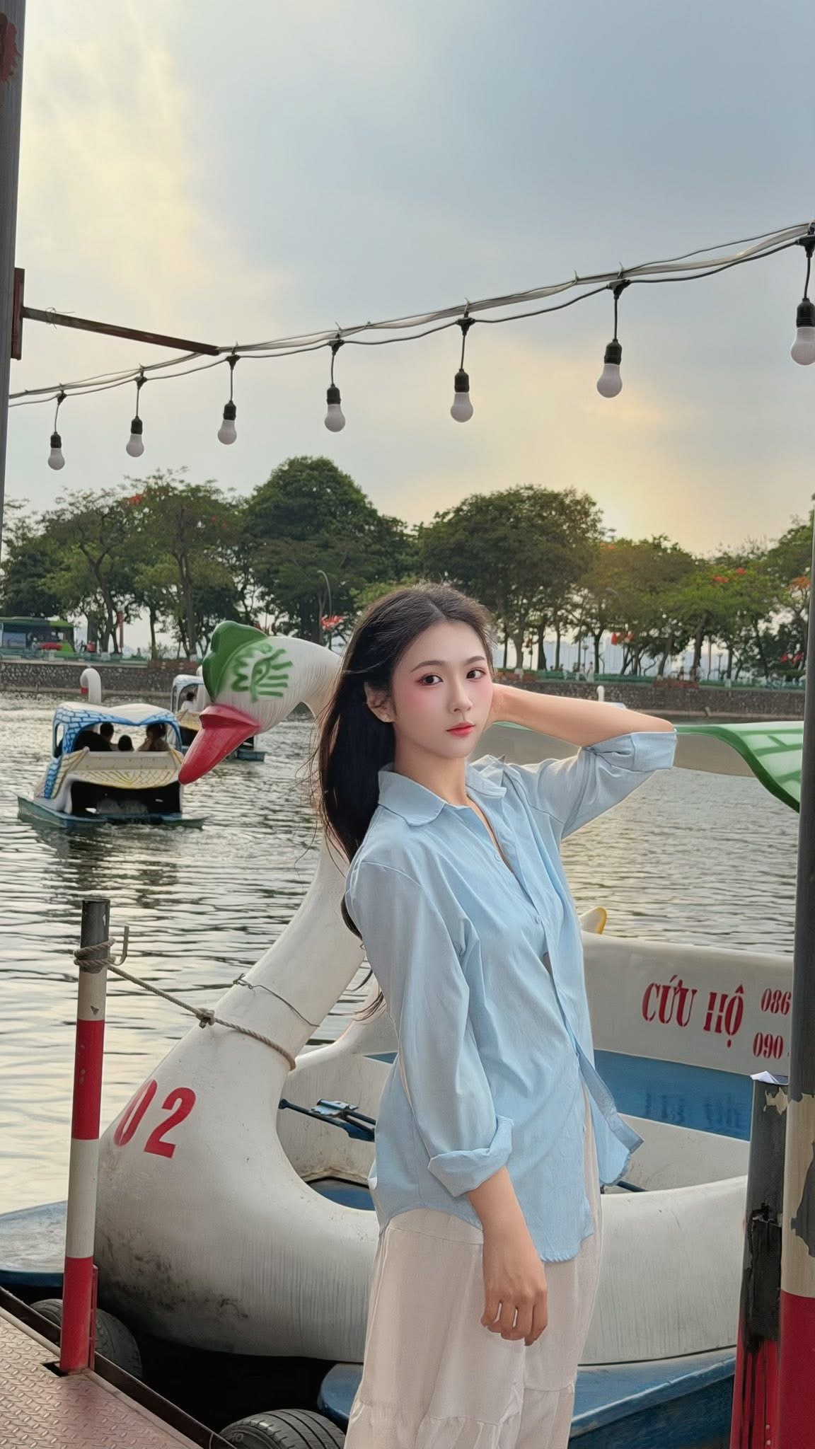 Đi đạp vịt, gái xinh hóa nữ chính nàng thơ điện ảnh