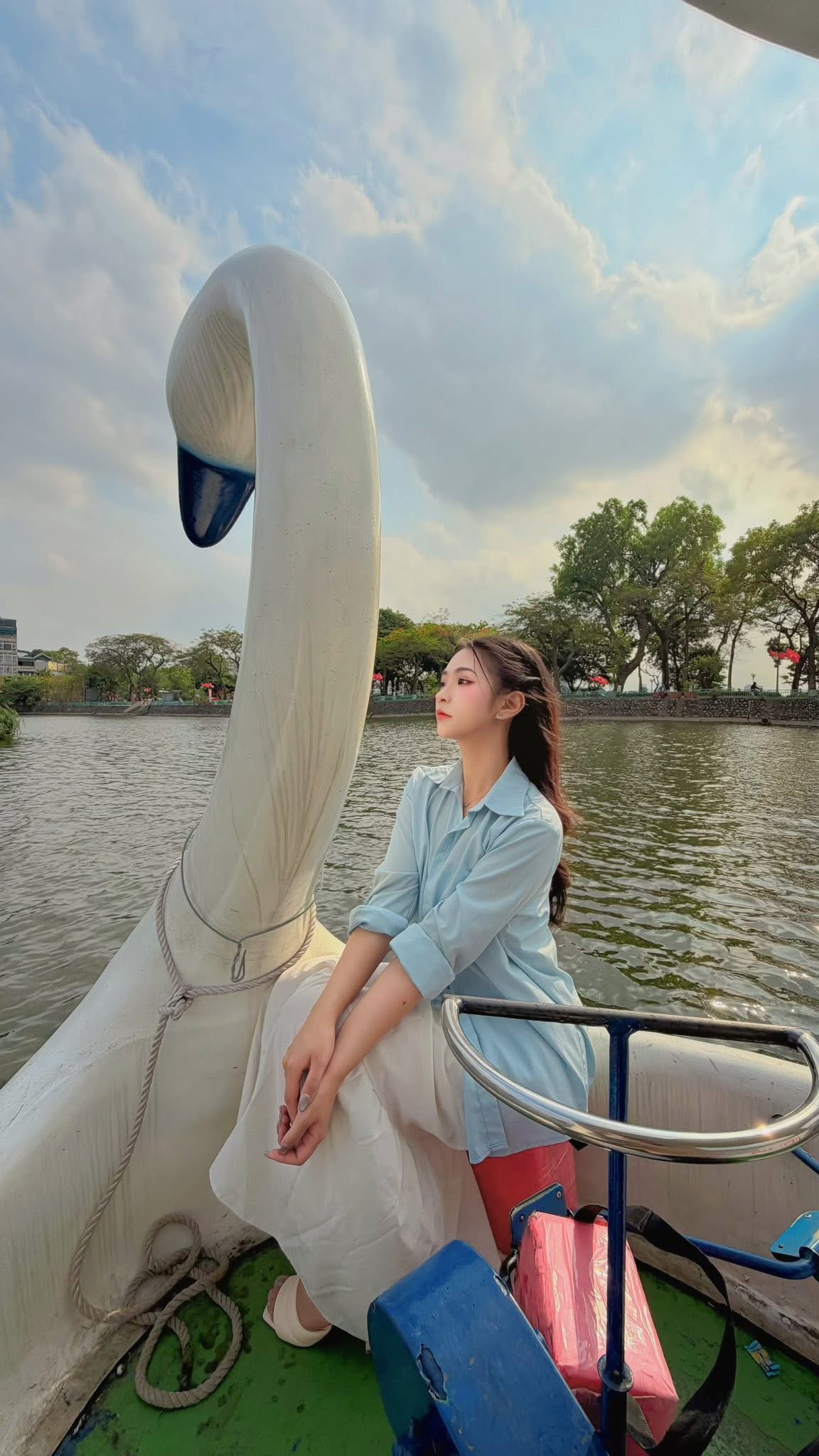Đi đạp vịt, gái xinh hóa nữ chính nàng thơ điện ảnh