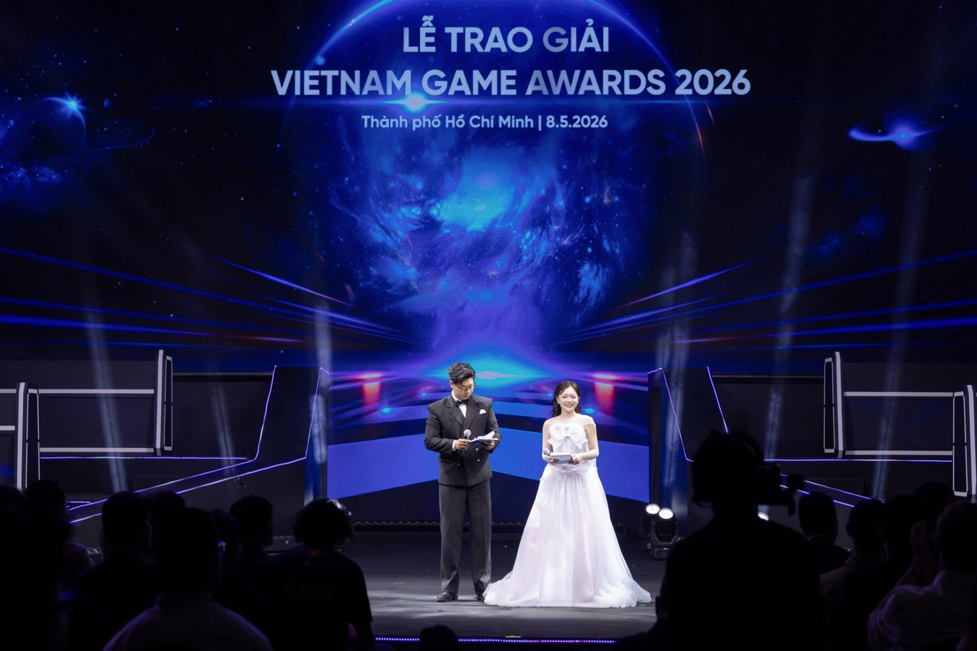  MC Phương Thảo xinh đẹp.