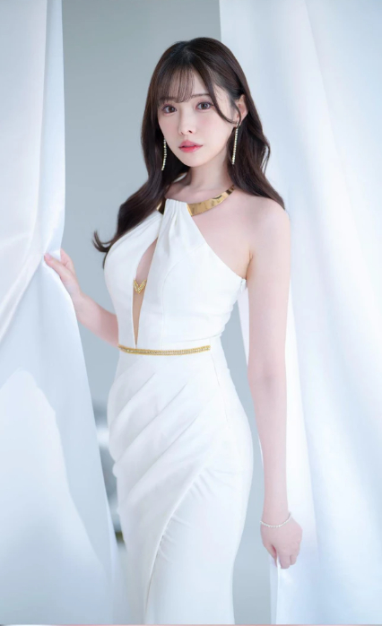 Xóa hẳn trang cá nhân 1,2 triệu theo dõi, hot girl gợi cảm quyết đoạn tuyệt quá khứ, fan bùi ngùi tiếc nuối
