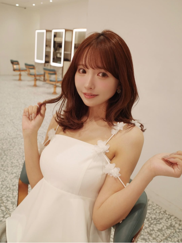 Yua Mikami làm gì cũng đỉnh, chuyển sang làm đội cổ vũ cũng đứng top 1, phiếu bình chọn áp đảo