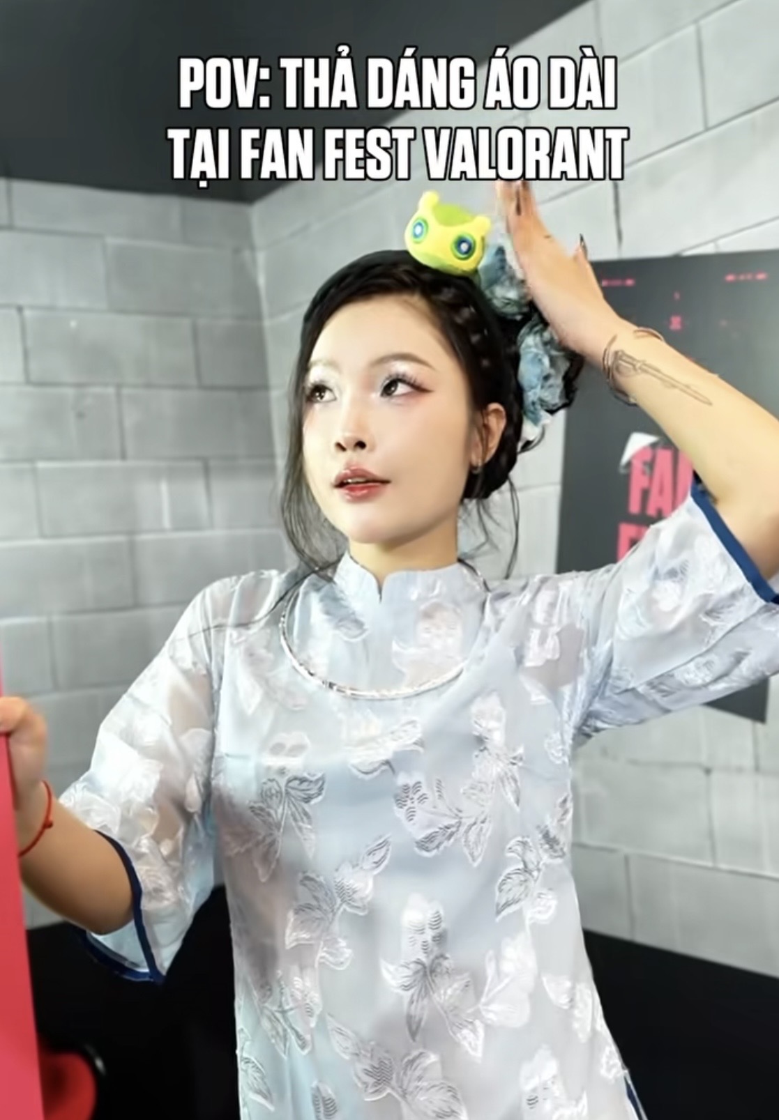 Bất ngờ gặp lại nữ MC có 
