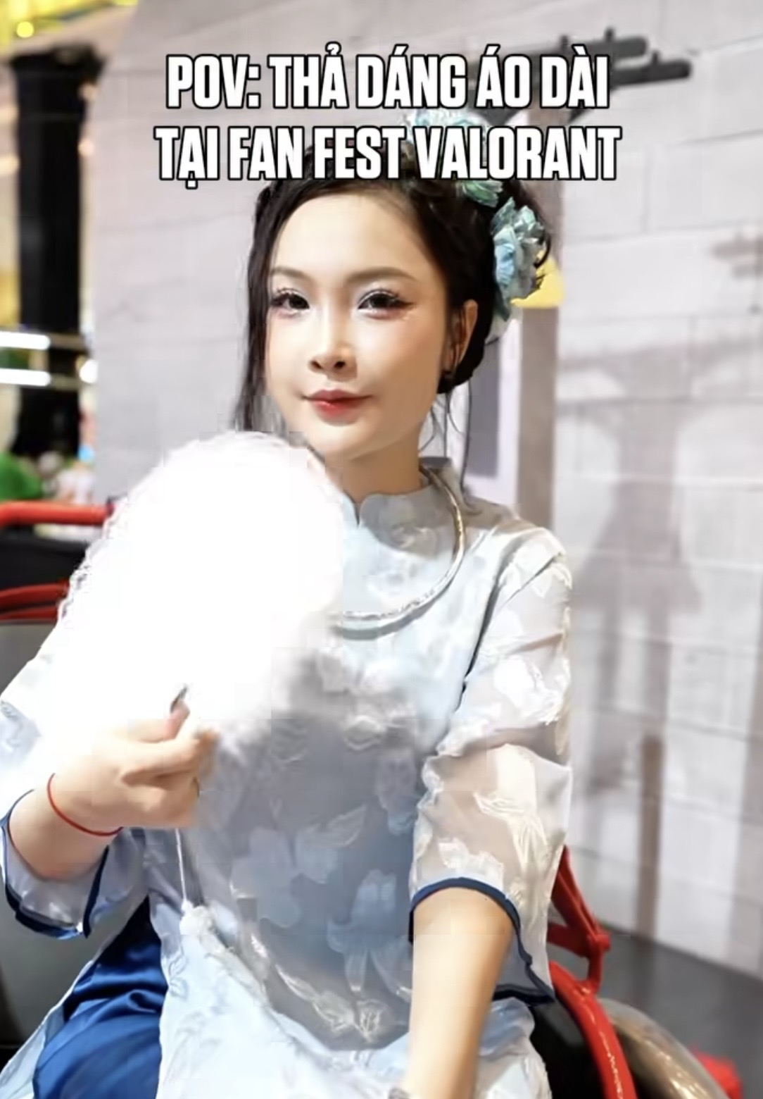 Bất ngờ gặp lại nữ MC có 