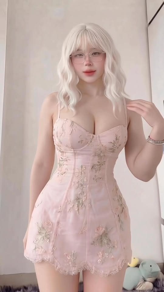 Hot girl AI viral khắp cõi mạng, cứ 