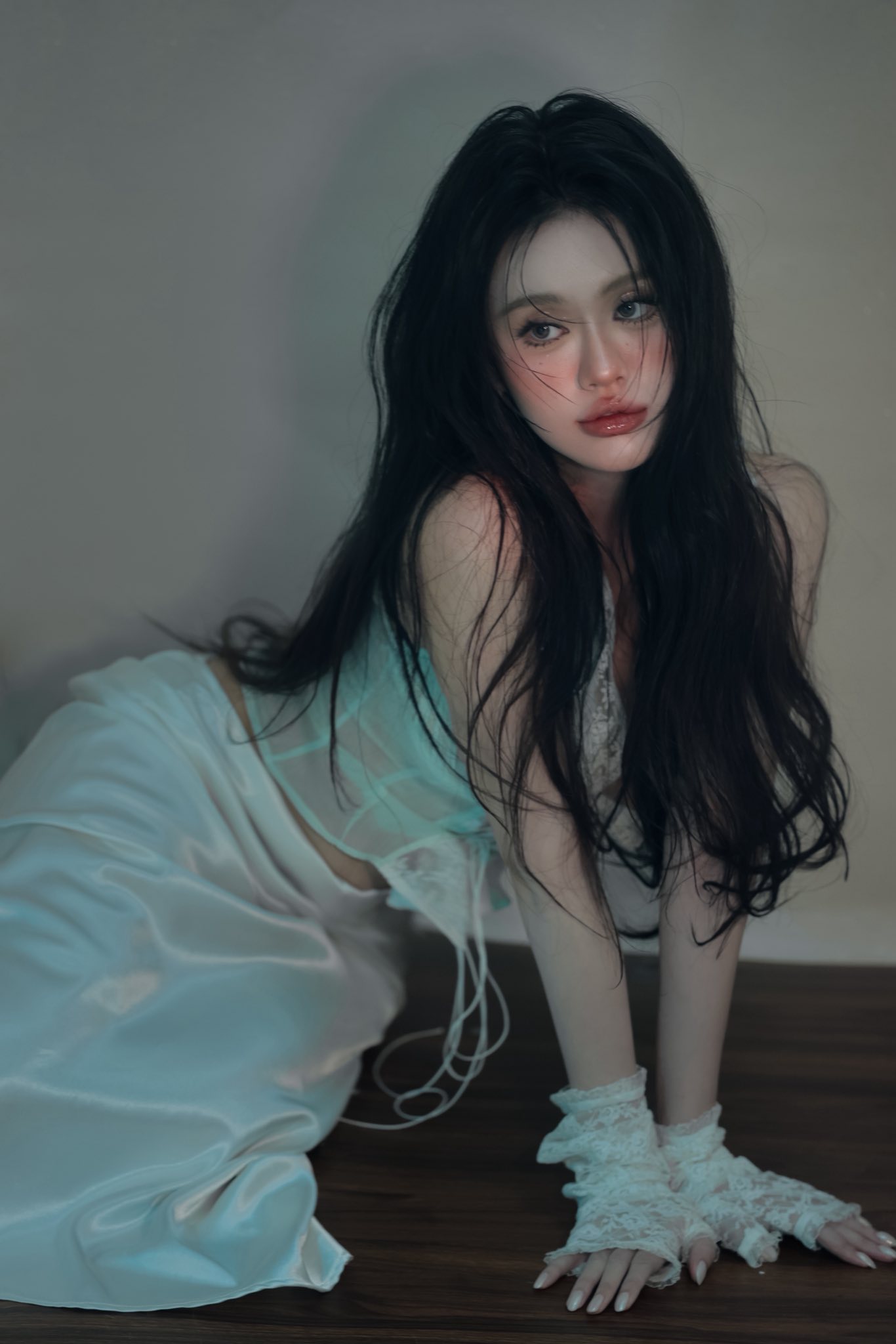 Chụp studio đầy ấn tượng, hot girl