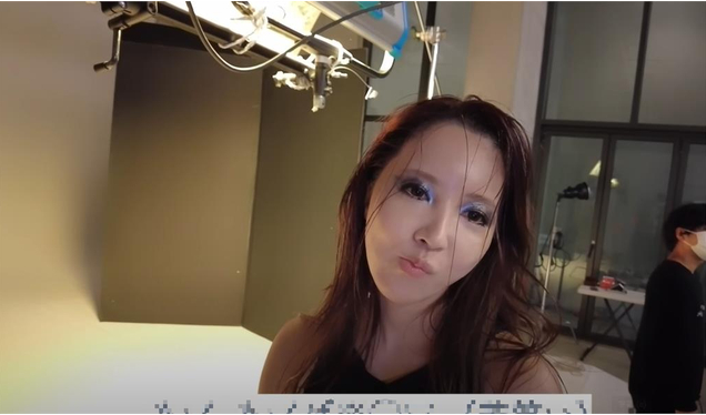 Yua Mikami trang điểm theo phong cách gây ngỡ ngàng, fan bàng hoàng không nhận ra 