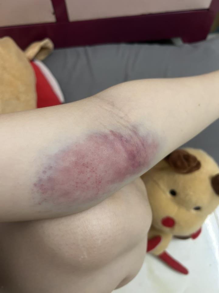 Nỗi niềm khó nói của hội chị em khi chơi bắn cung, nhìn