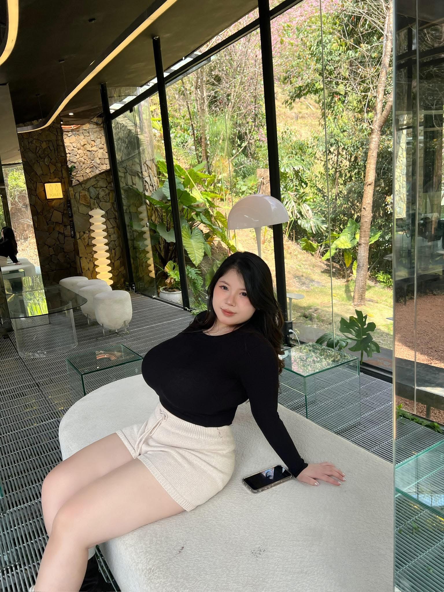 Trang Japan đăng đàn tuyển PT gym, quyết tâm độ dáng