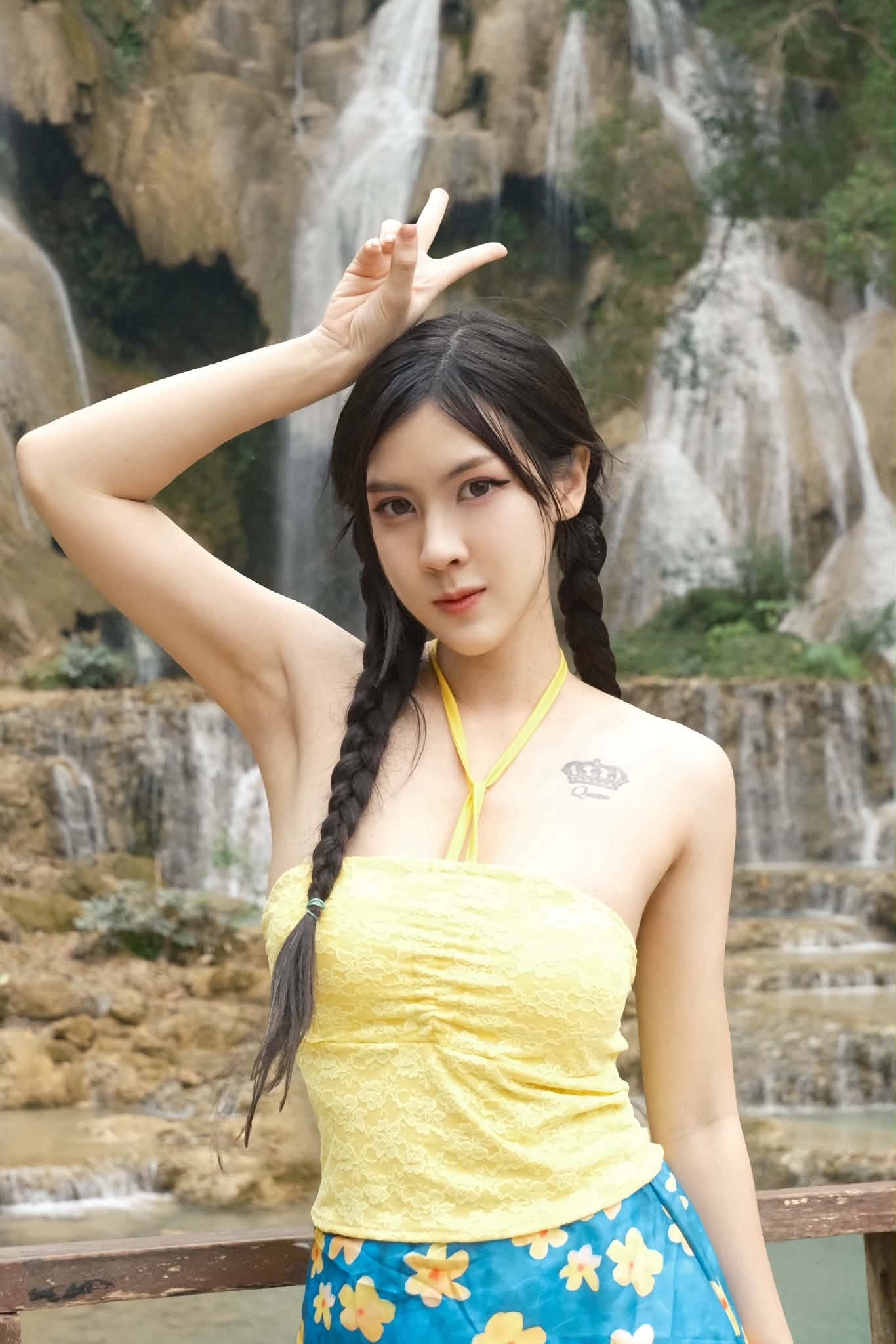 Tập nói tiếng Việt cực dễ thương, hot girl Thái Lan khiến người xem