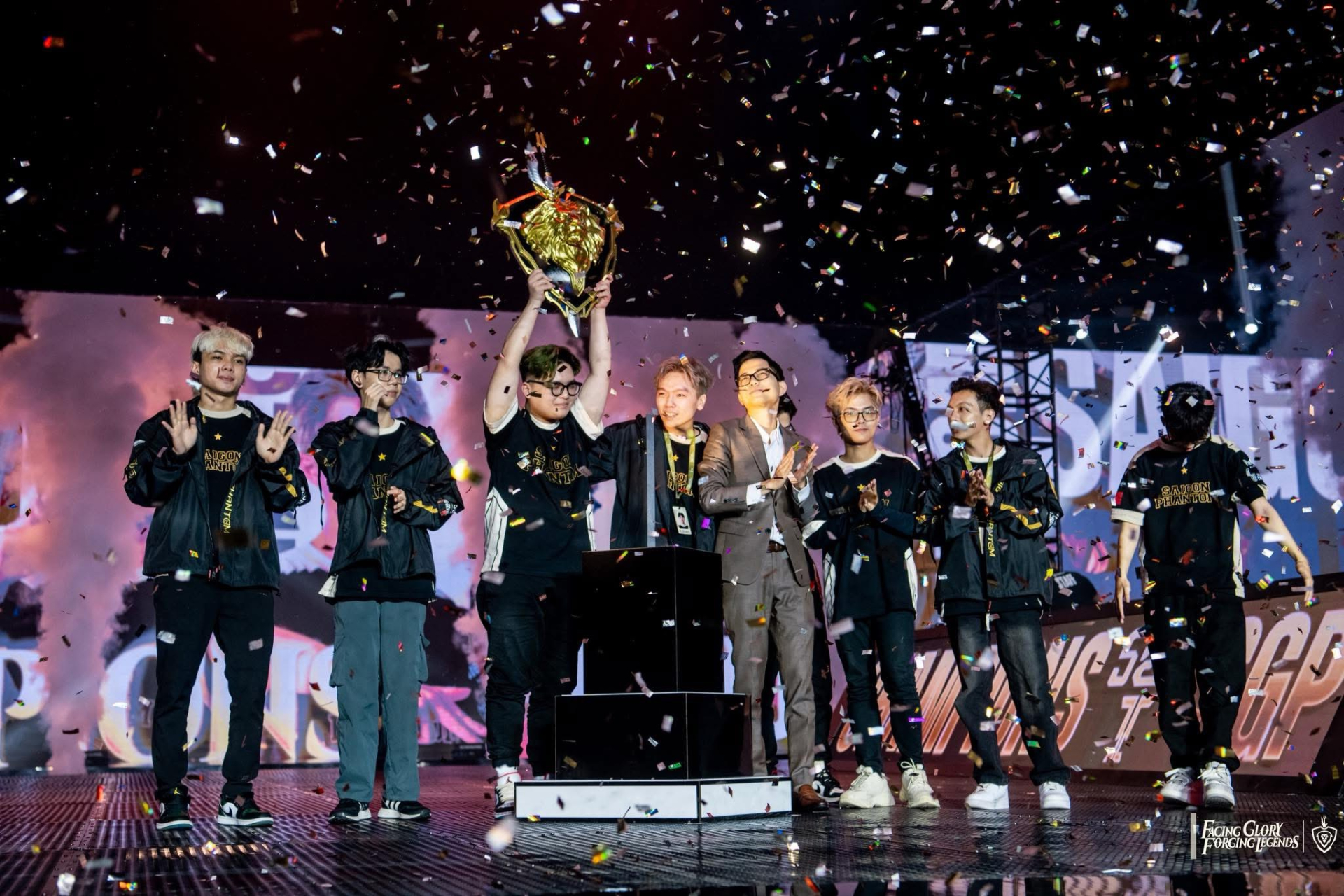 Lai Bâng tuyên bố giã từ sự nghiệp tuyển thủ, khép lại kỷ nguyên huy hoàng cùng Saigon Phantom