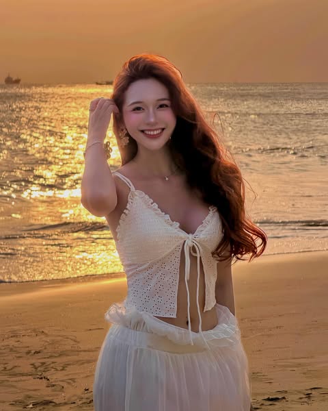 Ngắm sắc vóc 
