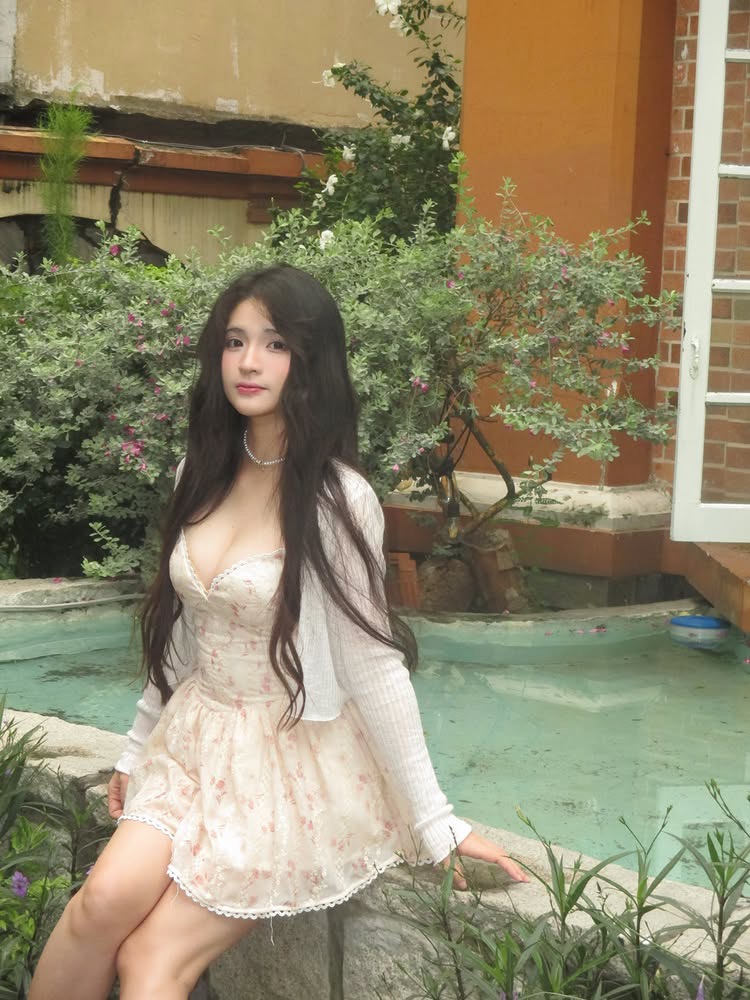 Check-in nắm tay 