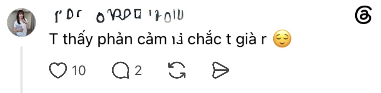 Diện đồ ngắn đi cà phê rồi lên mạng hỏi ý kiến, cô gái nhận rổ 