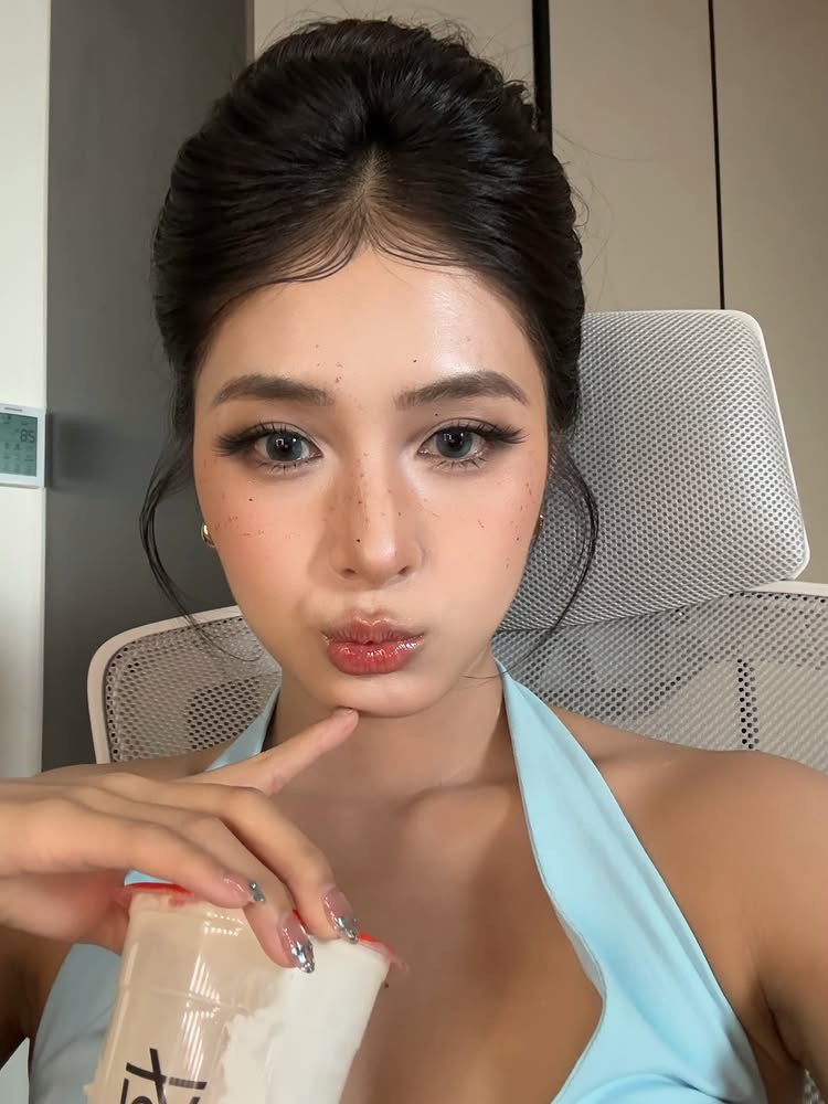 Rũ bỏ hình tượng 