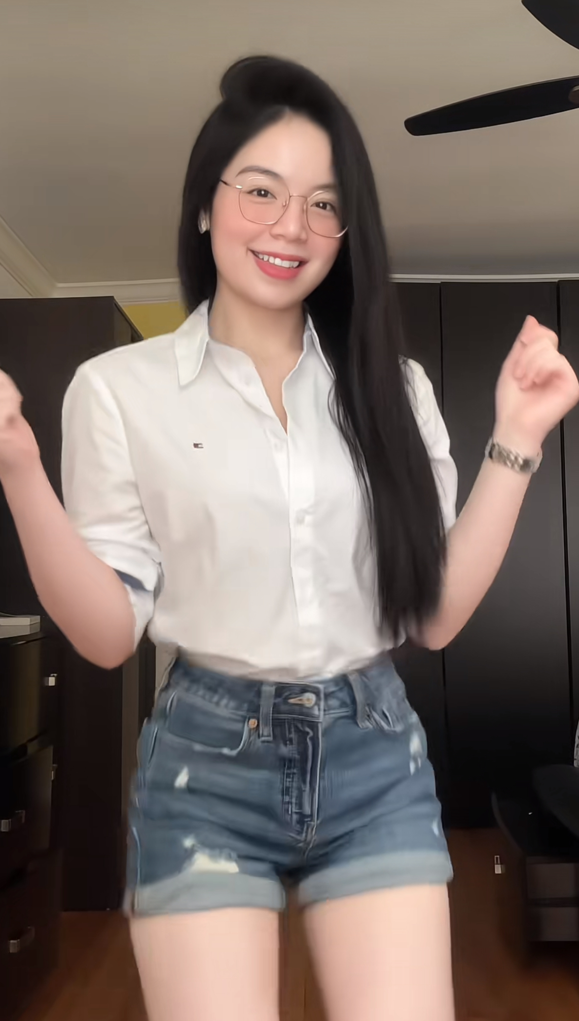 CĐM phẫn nộ: Chuyện yêu của hot girl Em Trâm bị làm mồi câu view, gắn link bán hàng trơ trẽn