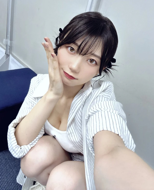 Hot girl gợi cảm nhất sau thời Yua Mikami tiếp tục chứng minh sức hút, được fan làm điều không tưởng vào sinh nhật