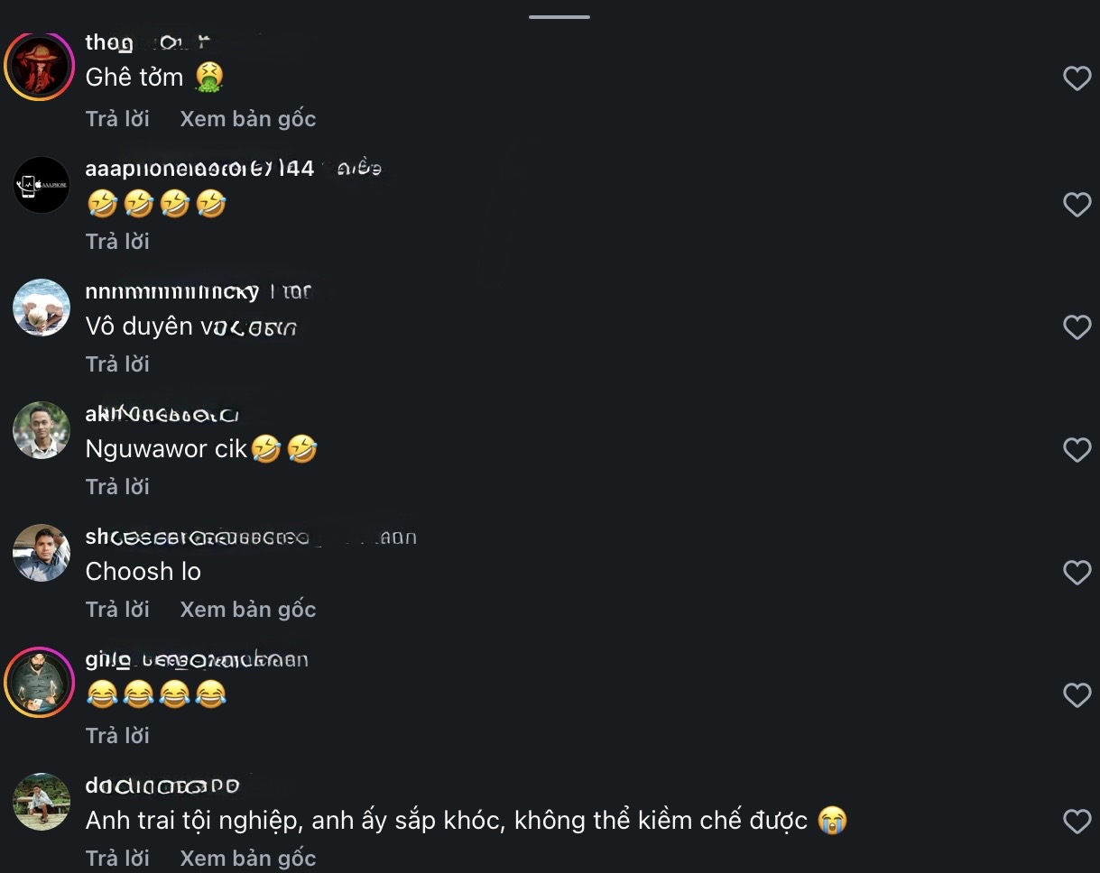 Nữ streamer đăng video quấy rối bức tượng hút 11 triệu lượt xem, vì view mà bất chấp?