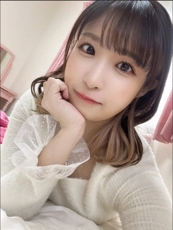 Hot girl gợi cảm quyết định giải nghệ sau 10 năm