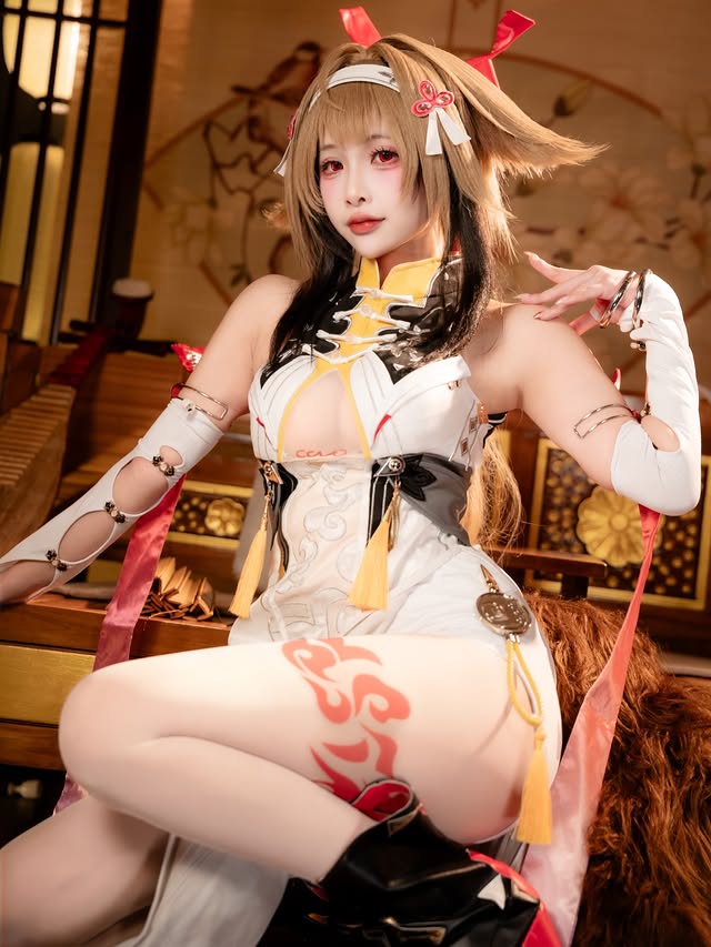 Fan Wuthering Waves trầm trồ bàn tán trước màn hóa thân của nữ coser này