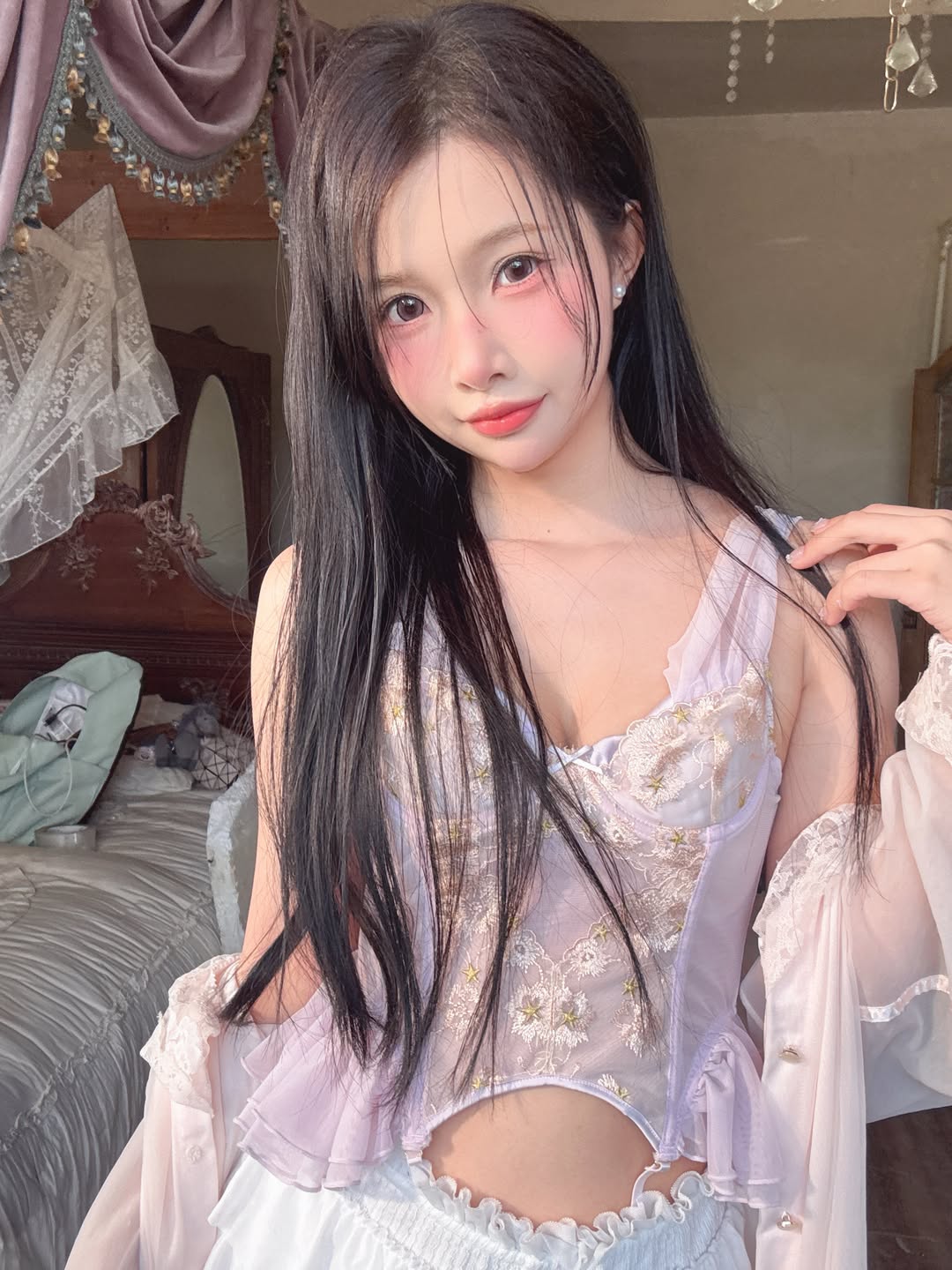 Fan Wuthering Waves trầm trồ bàn tán trước màn hóa thân của nữ coser này