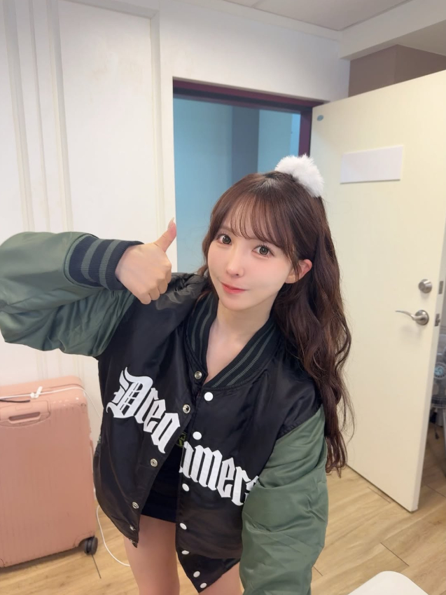 Yua Mikami khoe ảnh chơi bóng rổ, hút gần 20.000 like, fan khen làm gì cũng gợi cảm