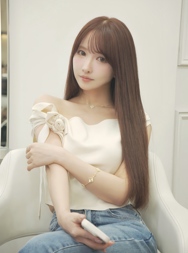 Yua Mikami khoe ảnh chơi bóng rổ, hút gần 20.000 like, fan khen làm gì cũng gợi cảm