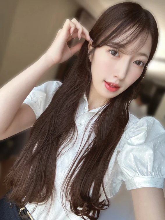 Lại thêm một hot girl nổi tiếng tuyên bố giải nghệ, thời gian hoạt động ngắn ngủi chỉ hai năm khiến fan tiếc nuối