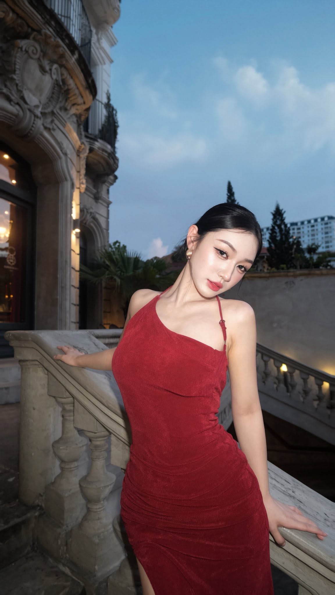 Trần Hà Linh khoe khéo lưng trần quyến rũ, khiến anti-fan cũng phải 