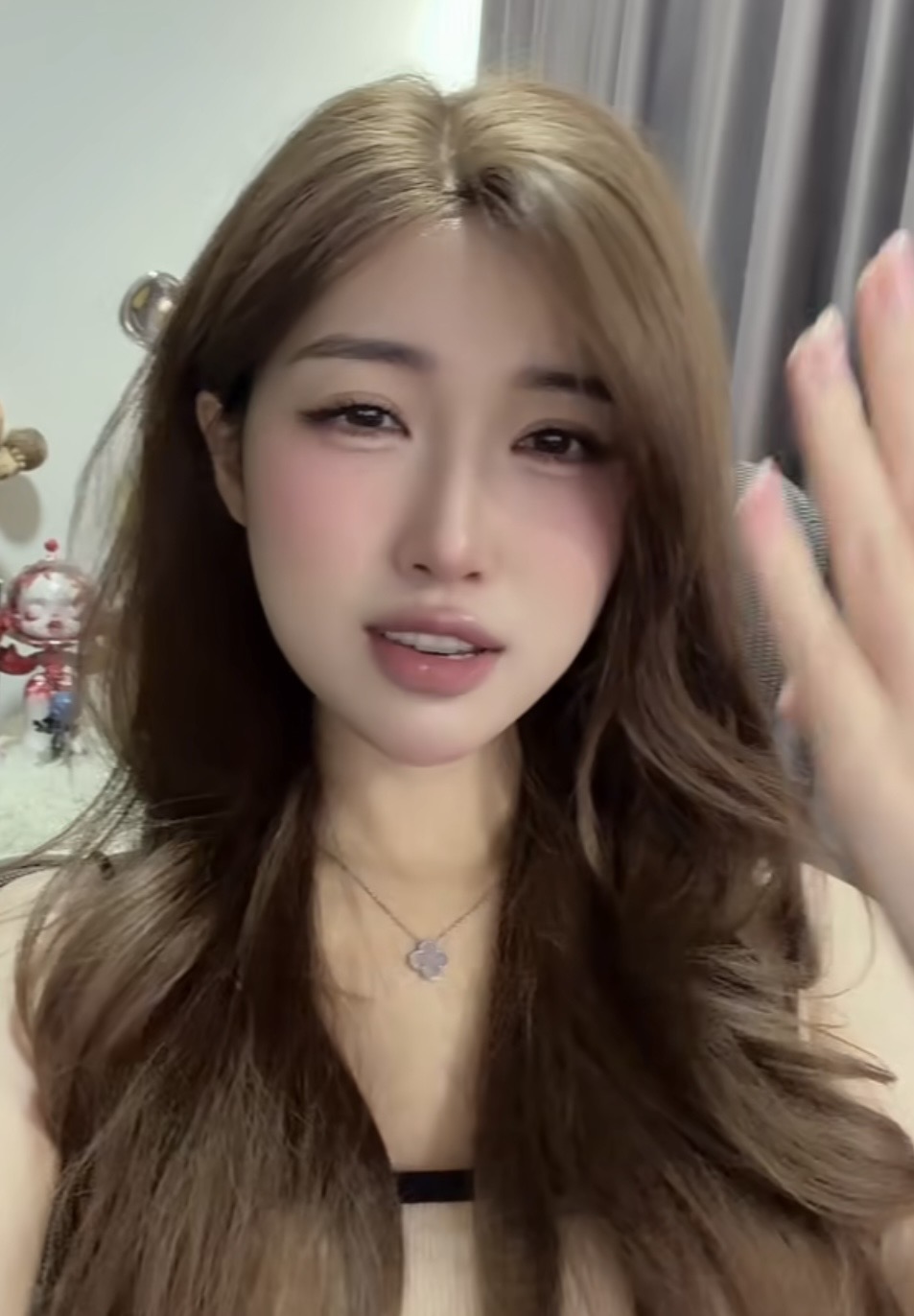 Streamer Chubby thẳng tay xử lý những bình luận kém duyên