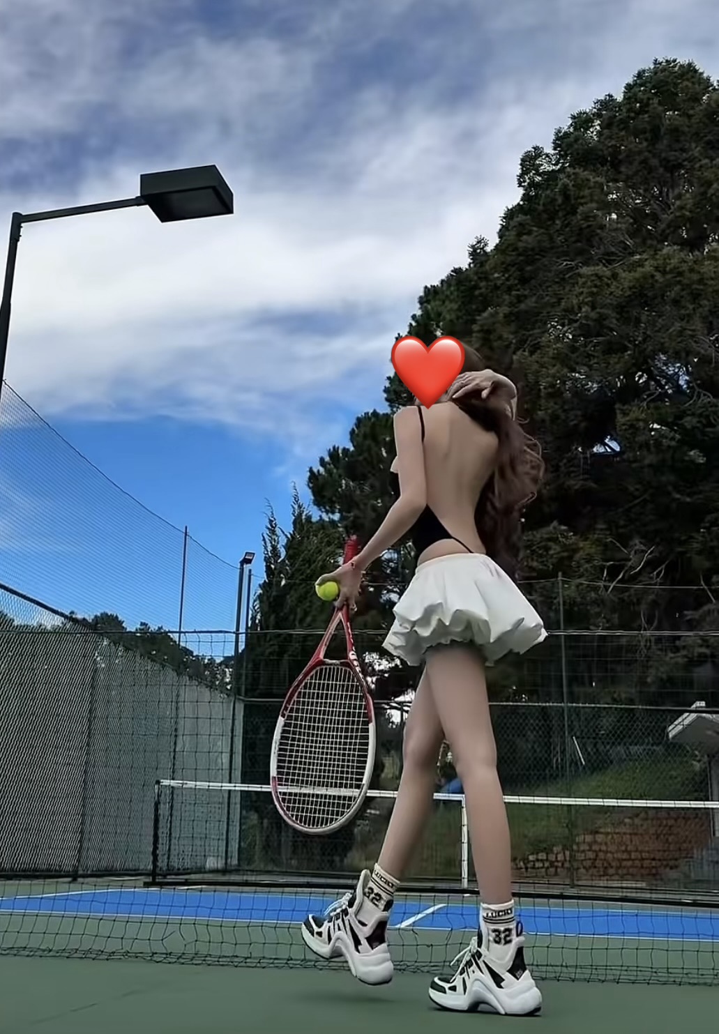 Biến sân Tennis thành 