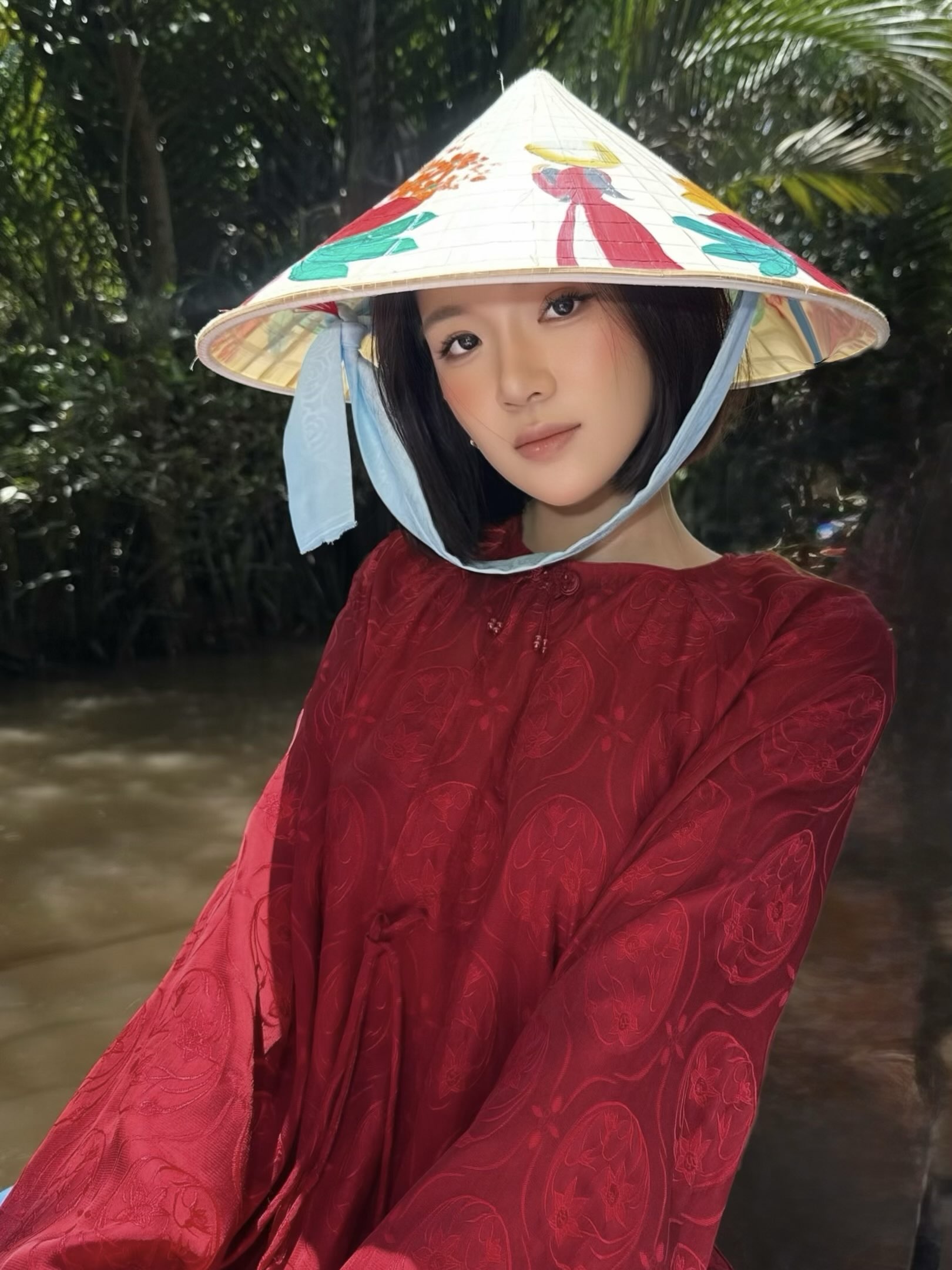 Du lịch miền Tây, cô nàng hot girl bất ngờ viral, được CĐM khen ngợi hết lời