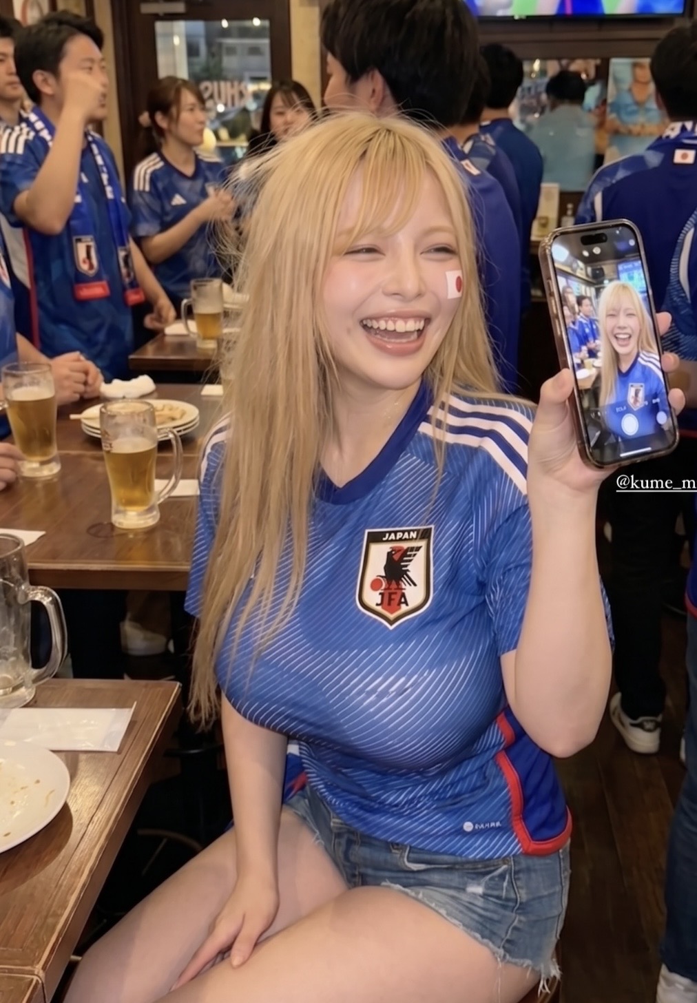 Dù Nhật Bản rời World Cup 2026, nữ cổ động viên này vẫn khiến cộng đồng đắm chìm trong nhớ nhung
