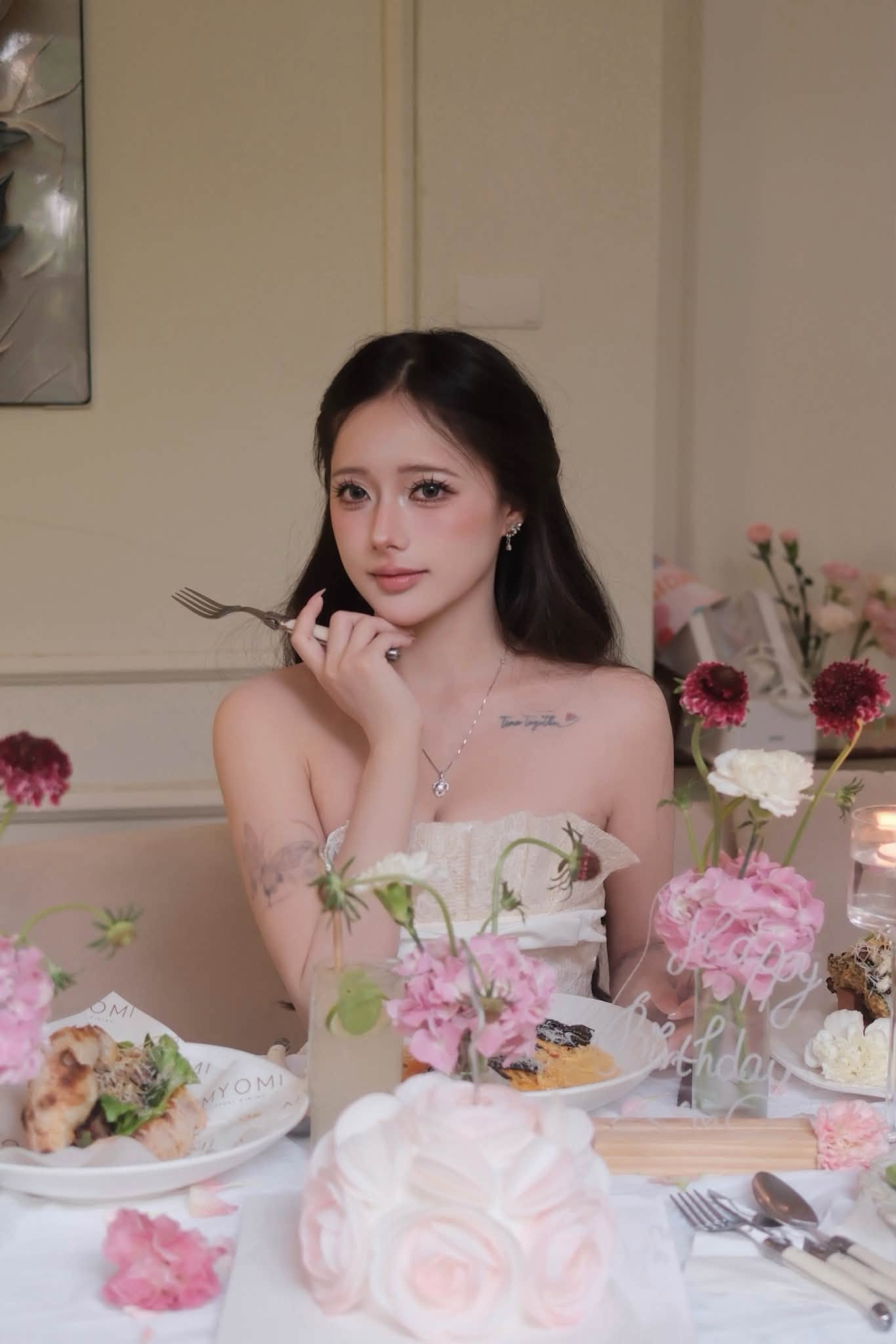 Đón sinh nhật rực rỡ, nữ coser