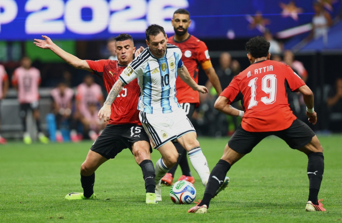 Argentina chiến thắng mãn nhãn, fan girl Hà Linh tung ảnh ăn mừng khiến anh em thích thú