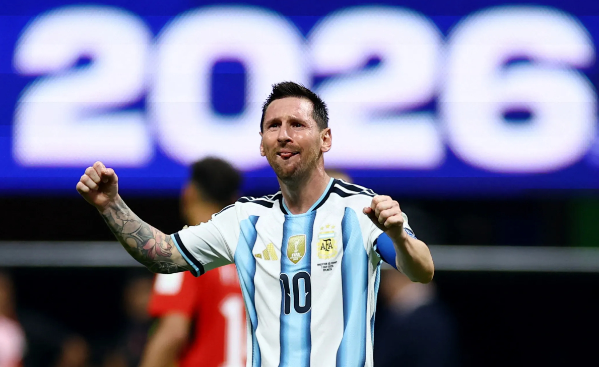 Argentina chiến thắng mãn nhãn, fan girl Hà Linh tung ảnh ăn mừng khiến anh em thích thú