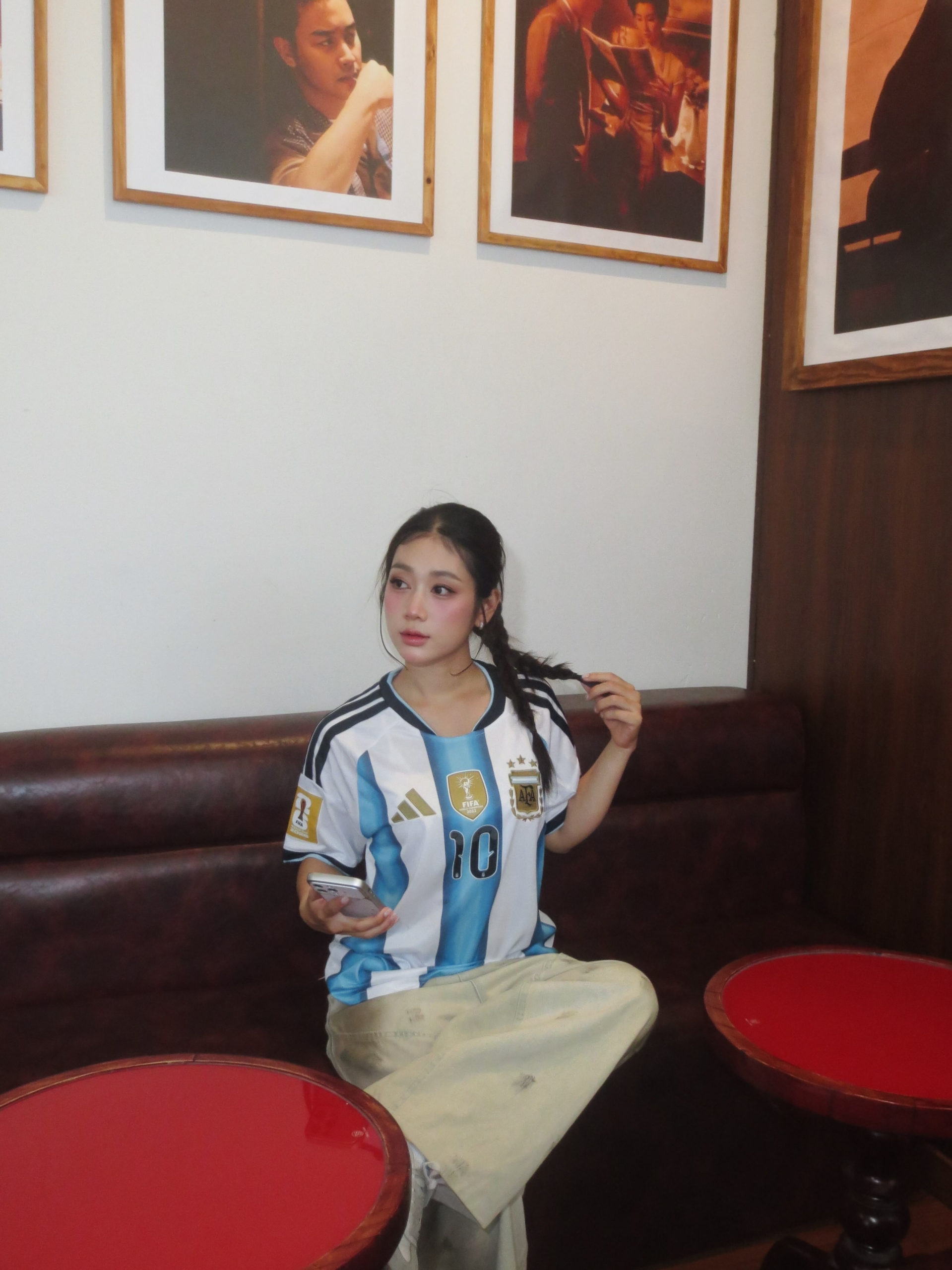 Diện áo Argentina đi tập gym, fan girl Argentina khiến ai cũng phải gật gù thích thú