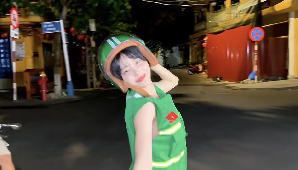 DJ Soda “đại náo” phố cổ, trải nghiệm có 1-0-2 ở Việt Nam
