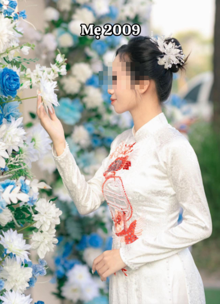 Khoe gia đình nhỏ, cặp đôi khiến dư luận bàn tán xôn xao, khó hiểu trước chiêu trò