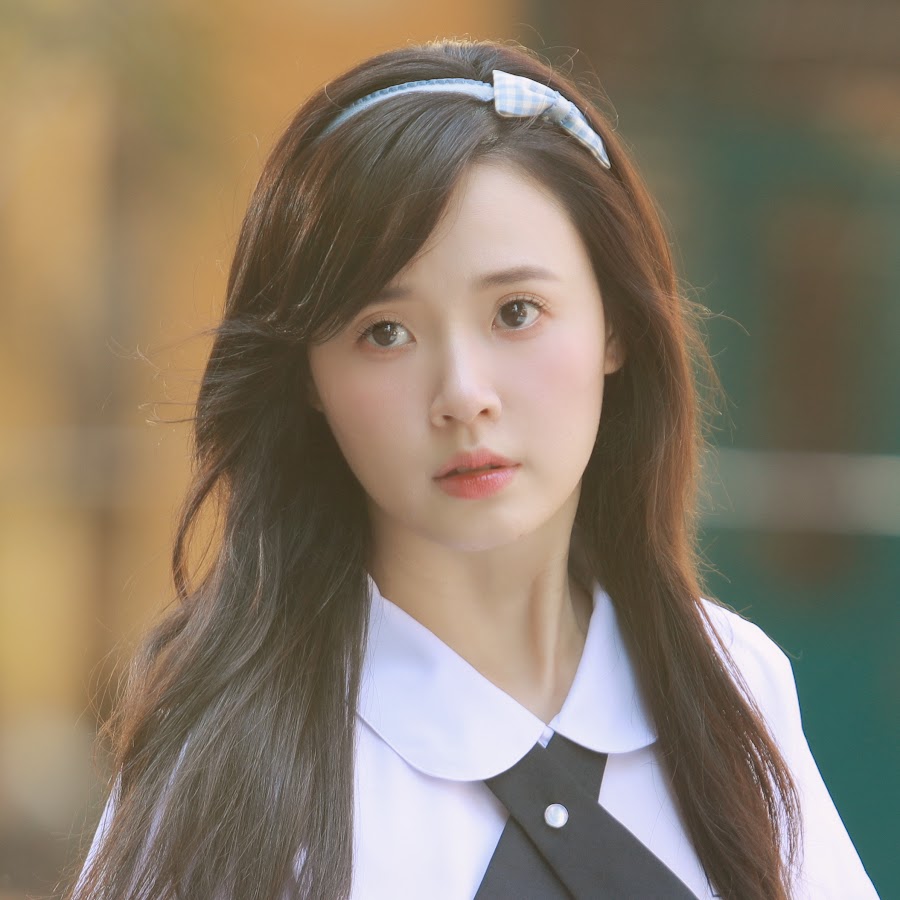 Hot girl đời đầu, triệu lượt theo dõi lên tiếng trước những tranh cãi về nhan sắc