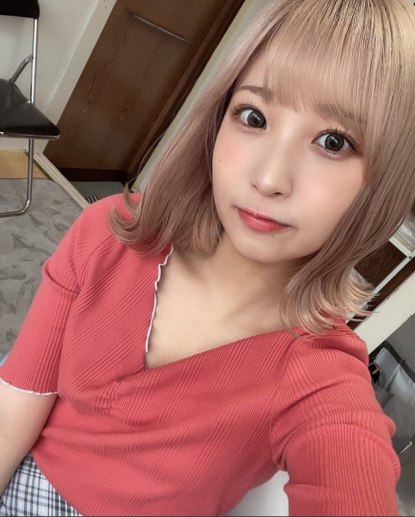 Hot girl nổi tiếng bất ngờ giải nghệ sau 10 năm, chuyển sang làm giám đốc công ty, tiết lộ tiêu chí chọn bạn đời gây sốc
