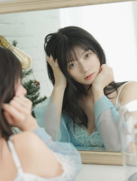 Hot girl bất ngờ hé lộ nhân vật bí ẩn trên sóng, tương tác bất ngờ tăng vọt
