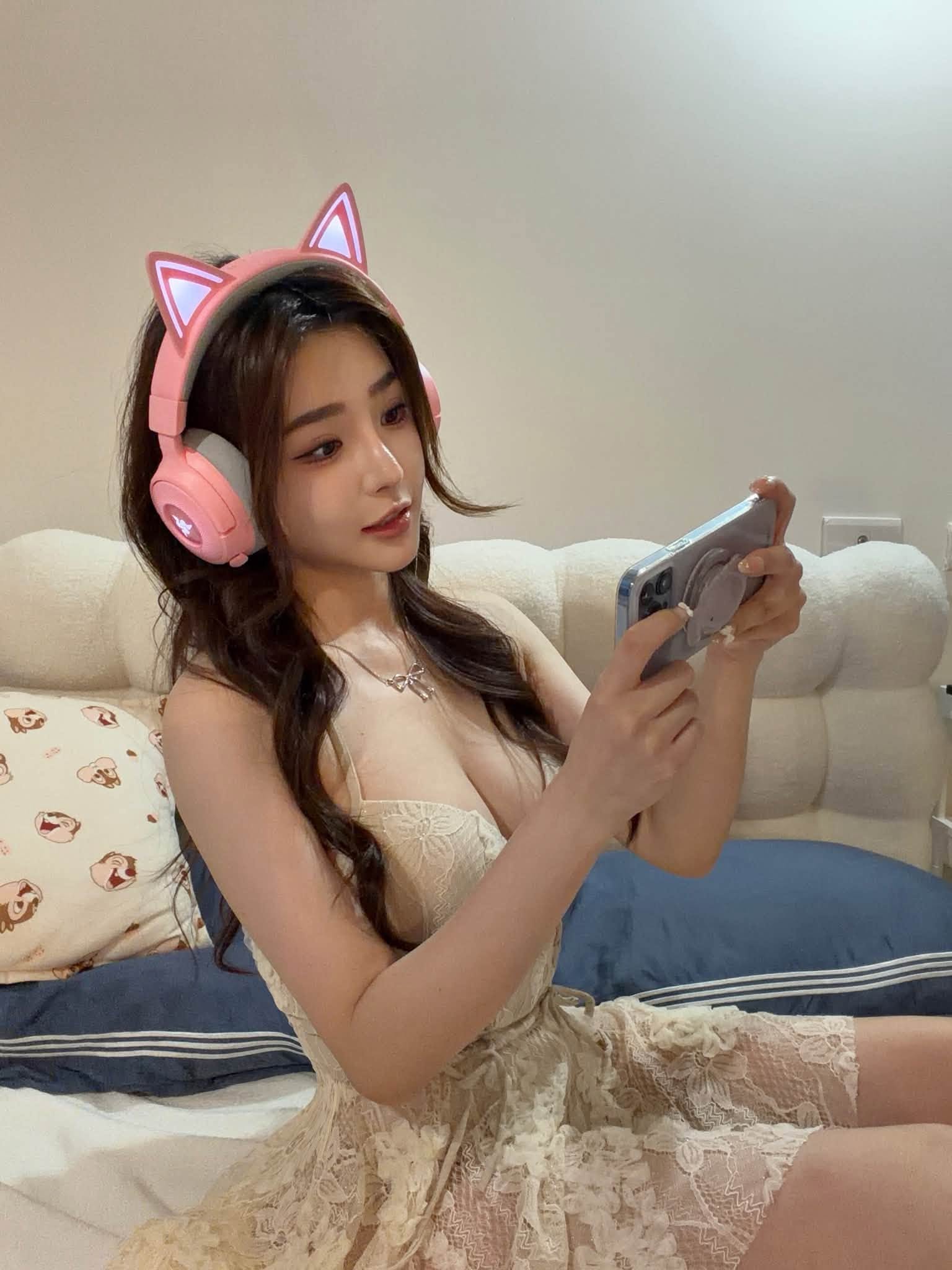 Quảng cáo tai nghe nhưng