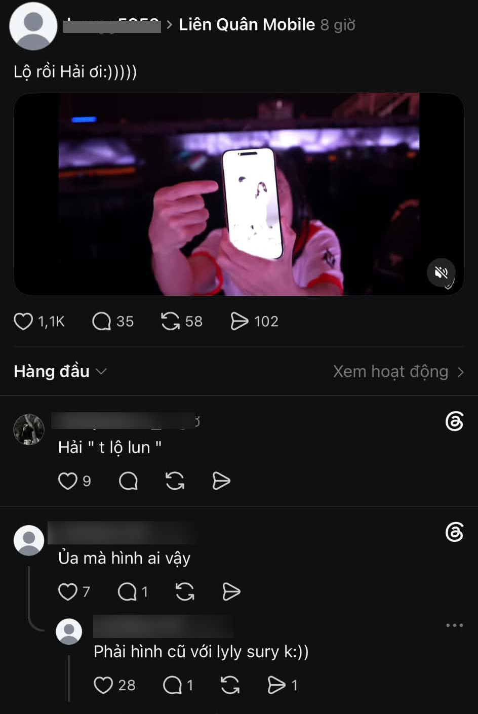 Cú giơ điện thoại chấn động, lộ hình ảnh riêng tư của tuyển thủ Liên Quân nổi tiếng trên sóng livestream