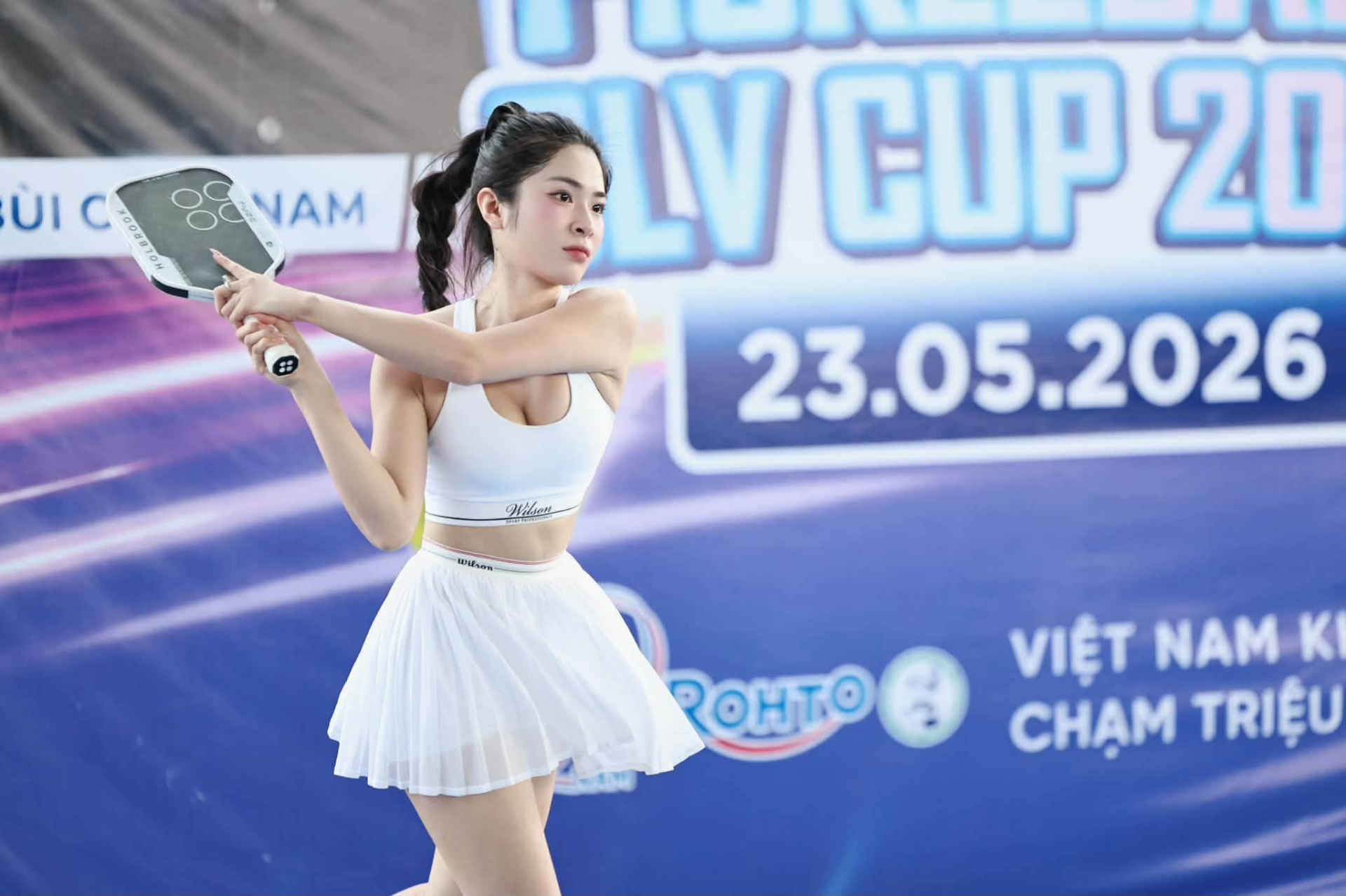 Xả loạt ảnh chơi Pickleball, hot girl khiến CĐM không khỏi thích thú