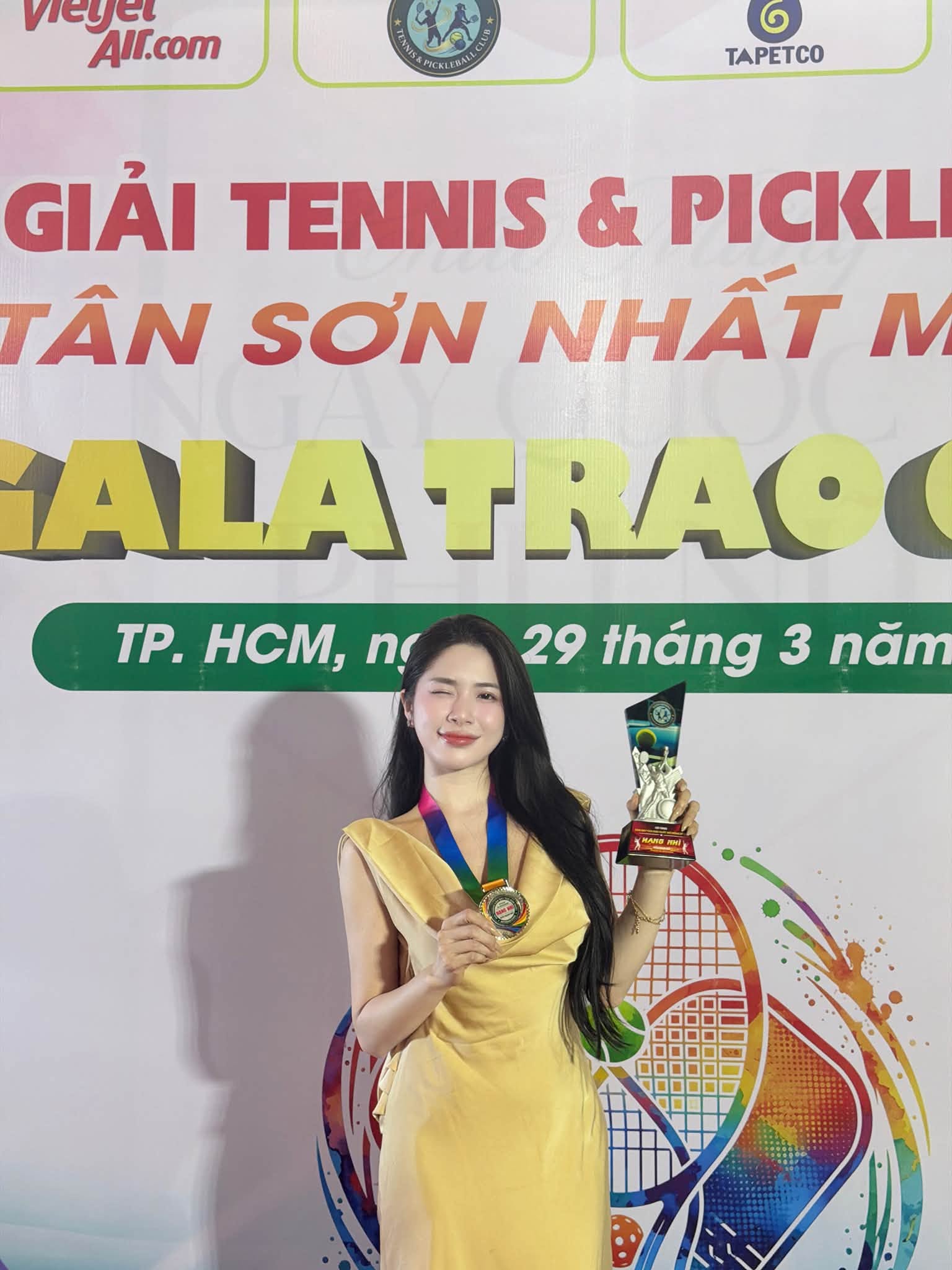 Xả loạt ảnh chơi Pickleball, hot girl khiến CĐM không khỏi thích thú